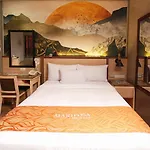 Moda Mariposa Hotel